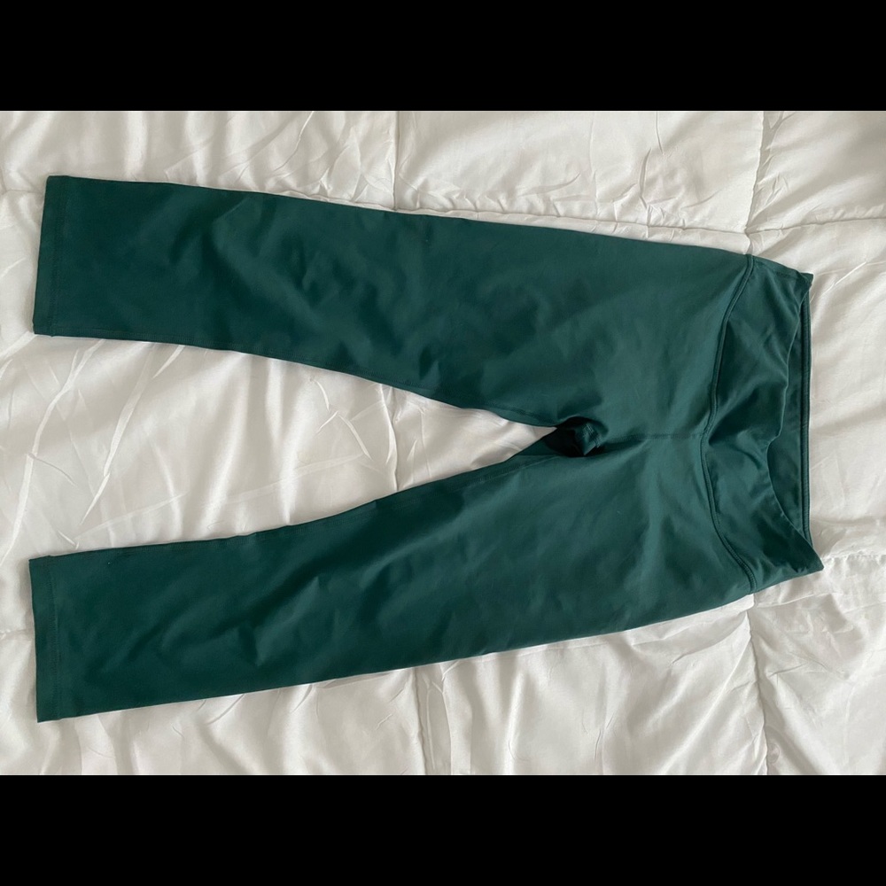 Fabletics leggings (cropped)